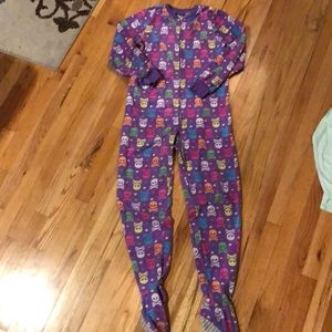 Pajamas - 2 pieces of girls winter pajamas sz 10/12 Pajamas - 2 pieces of girls winter pajamas sz 10/12